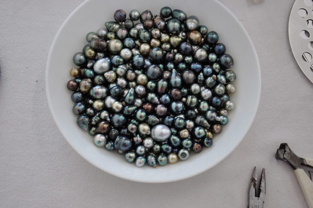 Perles de Tahiti aux couleurs naturelles variées